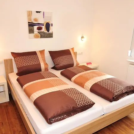 Fewo Samanta Schmider- Auch Kurzfristig Ep Karten Garantiert! Apartment Rust